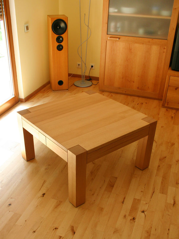 Wohnzimmertisch